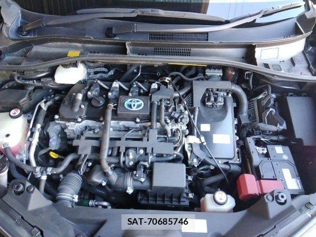 Toyota C-HR 2017-05 6903205-27