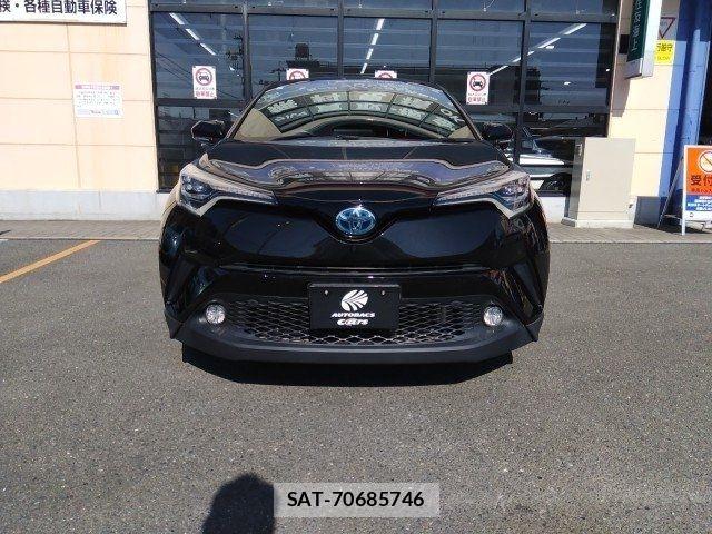 Toyota C-HR 2017-05 6903205-3