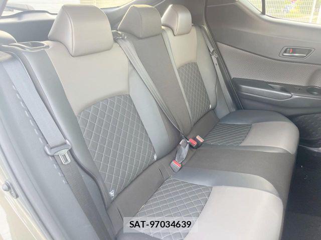 Toyota C-HR 2019-11 6903183-9