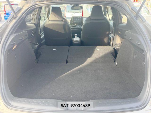 Toyota C-HR 2019-11 6903183-10