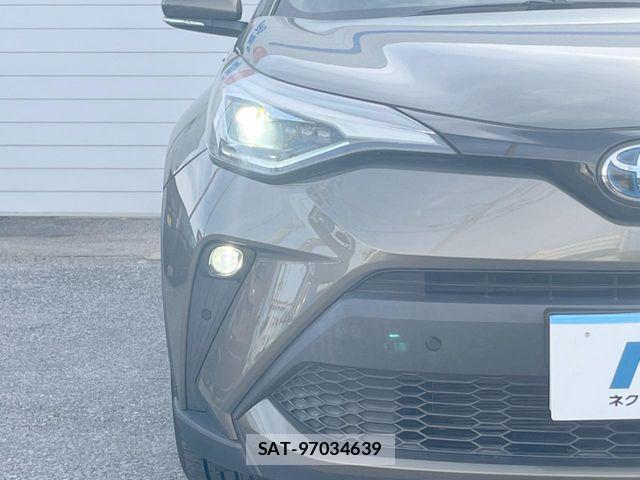 Toyota C-HR 2019-11 6903183-12