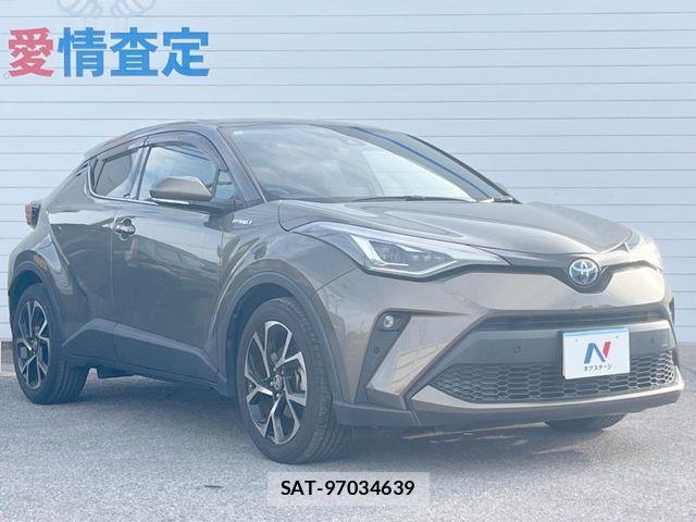 Toyota C-HR 2019-11 6903183-16