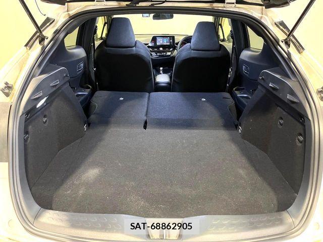 Toyota C-HR 2018-07 6903203-13