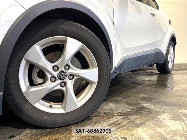 Toyota C-HR 2018-07 6903203-14