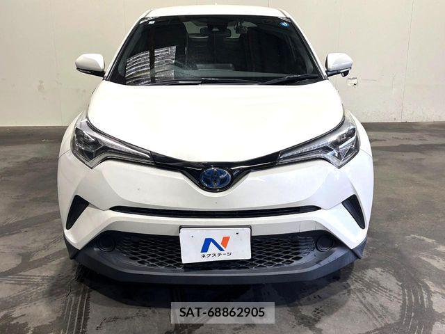 Toyota C-HR 2018-07 6903203-16