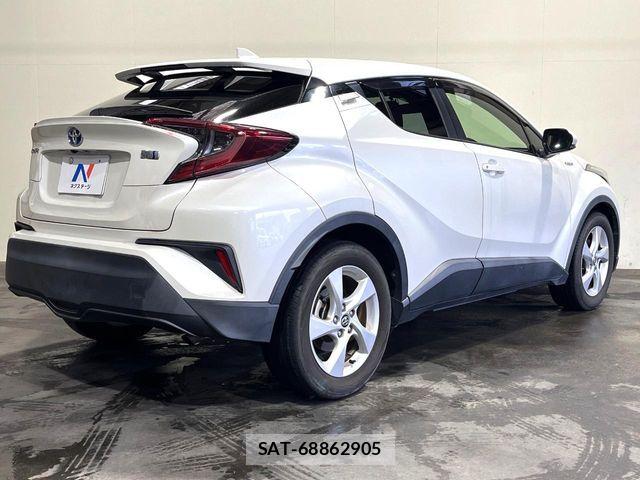Toyota C-HR 2018-07 6903203-19