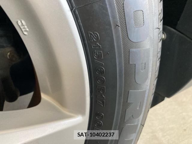 Toyota C-HR 2019-03 6903187-9