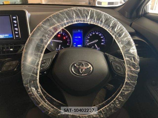 Toyota C-HR 2019-03 6903187-18