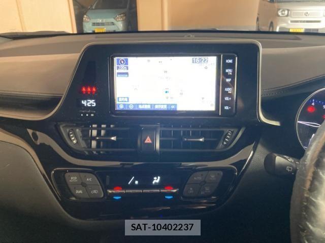 Toyota C-HR 2019-03 6903187-21