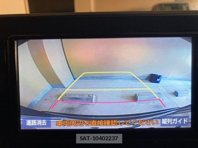 Toyota C-HR 2019-03 6903187-23