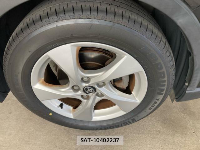 Toyota C-HR 2019-03 6903187-5
