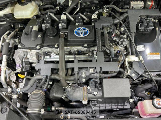 Toyota C-HR 2017-11 6903190-17