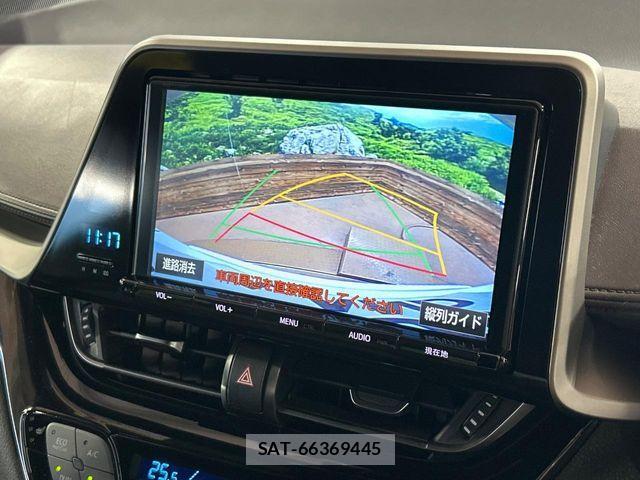 Toyota C-HR 2017-11 6903190-3