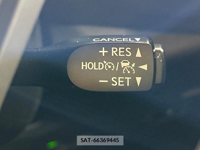 Toyota C-HR 2017-11 6903190-4