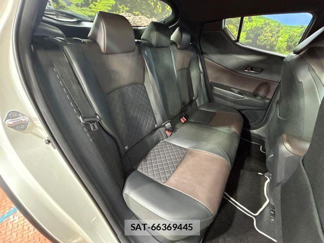 Toyota C-HR 2017-11 6903190-8