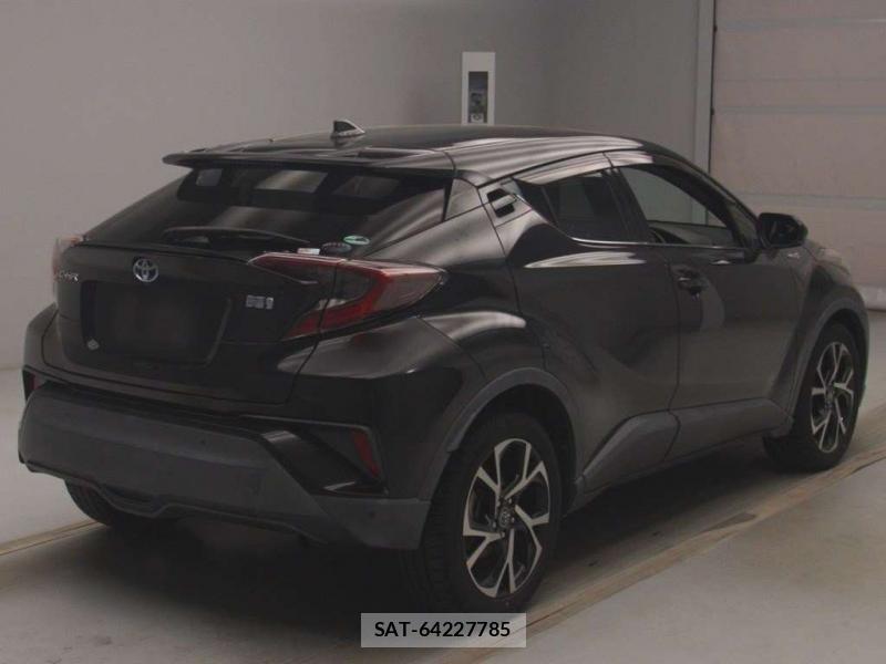 Toyota C-HR 2017 6960179-1