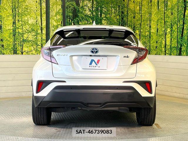 Toyota C-HR 2018-05 6992041-14