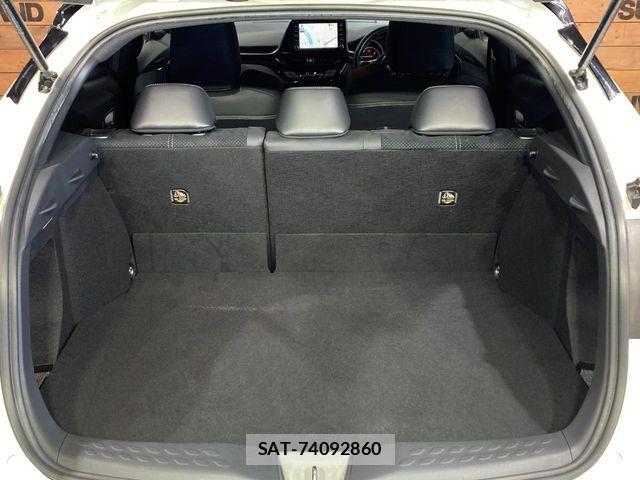 Toyota C-HR 2020-02 6991971-10
