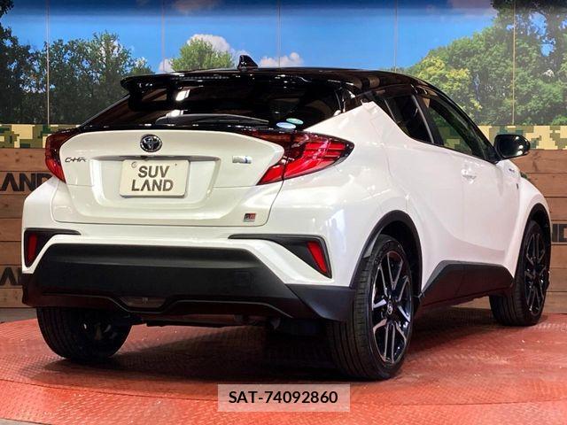 Toyota C-HR 2020-02 6991971-16