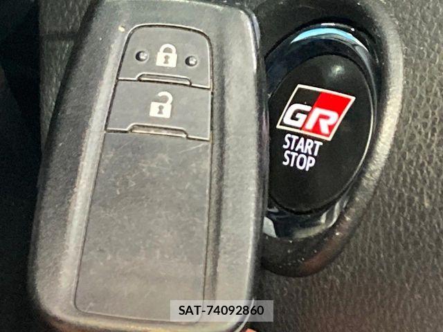 Toyota C-HR 2020-02 6991971-5