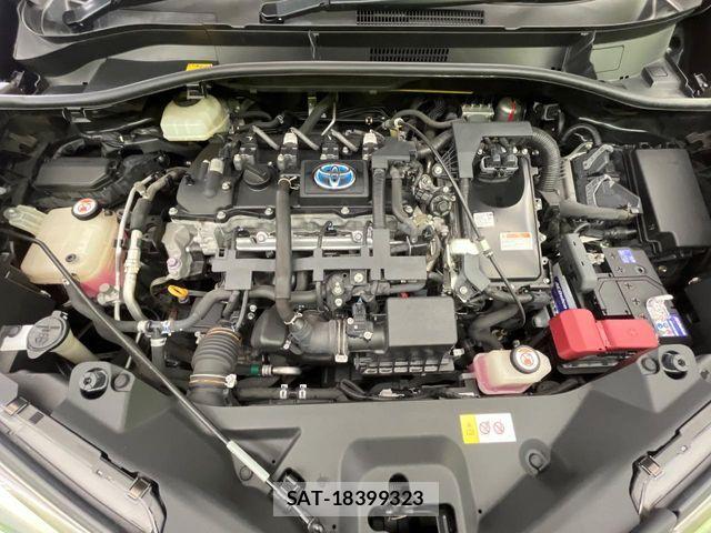 Toyota C-HR 2018-04 6992122-18
