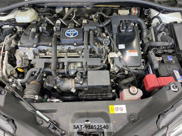 Toyota C-HR 2019-02 6992129-18