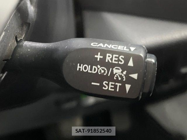 Toyota C-HR 2019-02 6992129-5