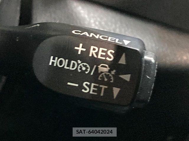 Toyota C-HR 2019-06 6991972-5