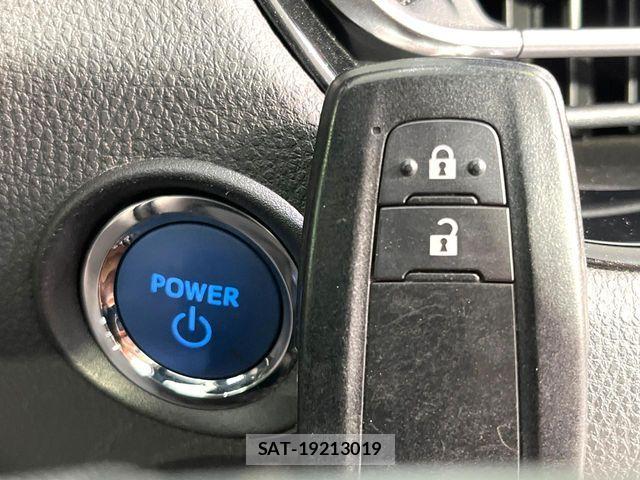 Toyota C-HR 2018-11 6992042-6