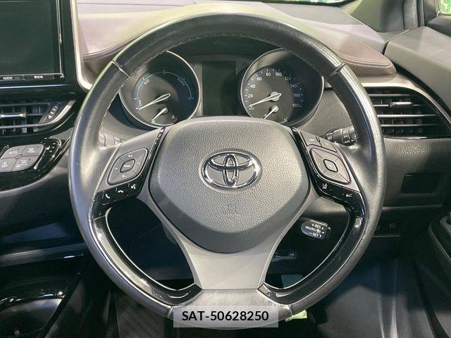 Toyota C-HR 2017-08 6992039-9