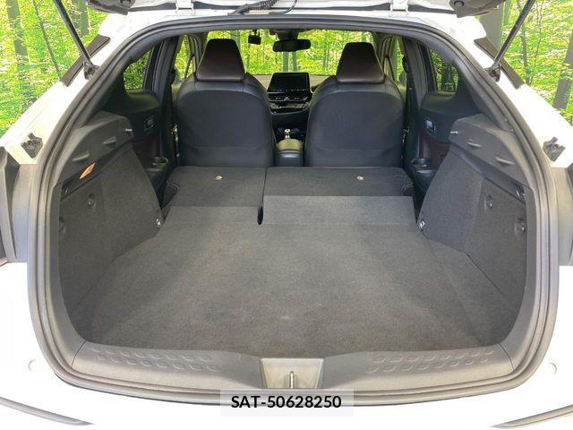 Toyota C-HR 2017-08 6992039-10