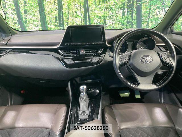 Toyota C-HR 2017-08 6992039-1