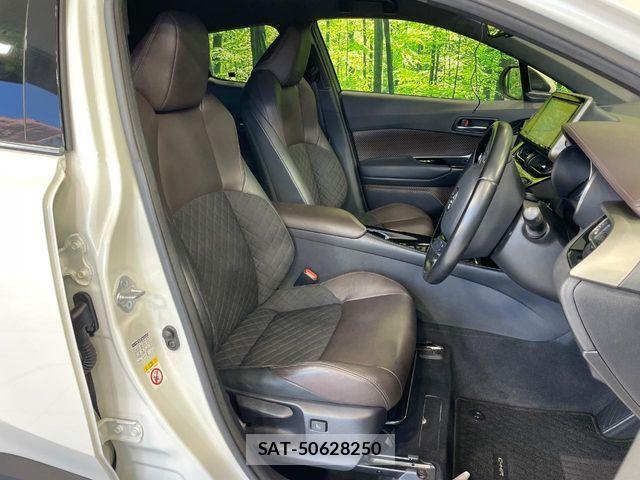 Toyota C-HR 2017-08 6992039-7