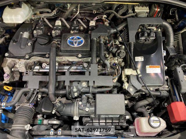 Toyota C-HR 2017-06 6992120-17