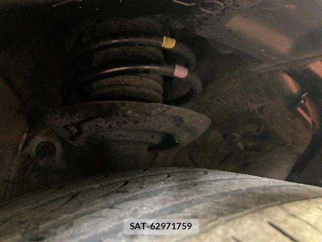 Toyota C-HR 2017-06 6992120-19