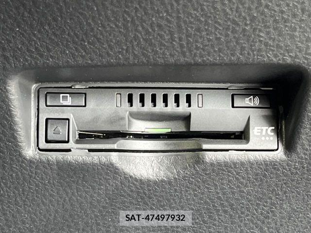 Toyota C-HR 2017-01 6992130-6