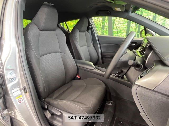 Toyota C-HR 2017-01 6992130-7