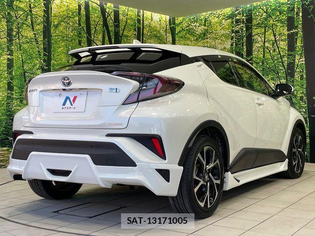 Toyota C-HR 2017-03 6992021-16