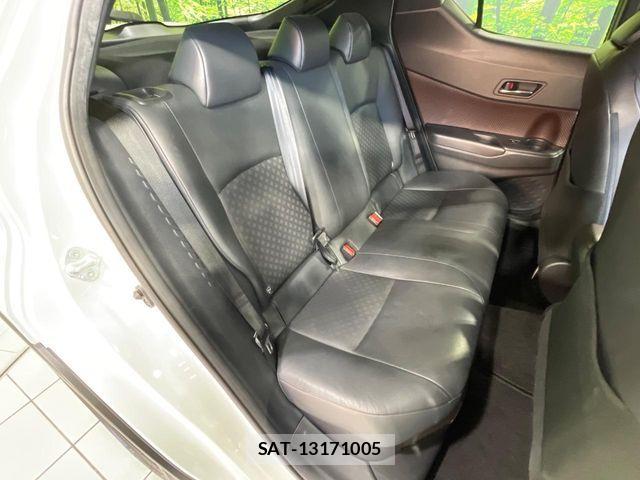 Toyota C-HR 2017-03 6992021-8