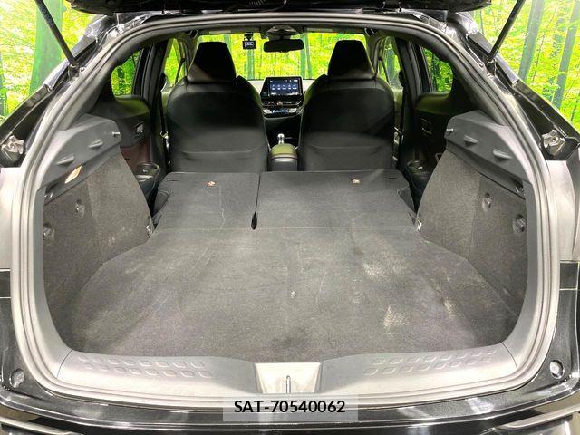 Toyota C-HR 2017-11 7020190-11