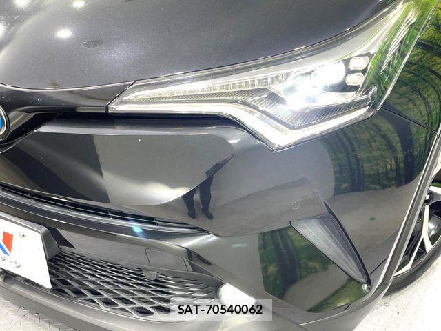 Toyota C-HR 2017-11 7020190-13