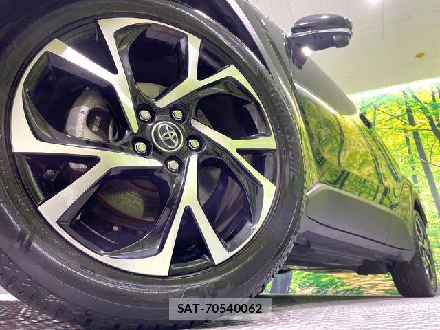 Toyota C-HR 2017-11 7020190-14