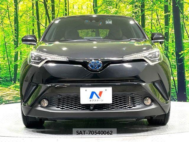 Toyota C-HR 2017-11 7020190-15