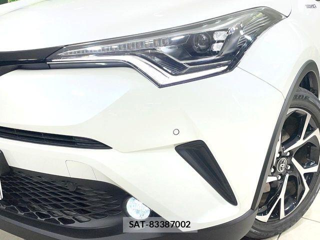Toyota C-HR 2017-05 7020186-11