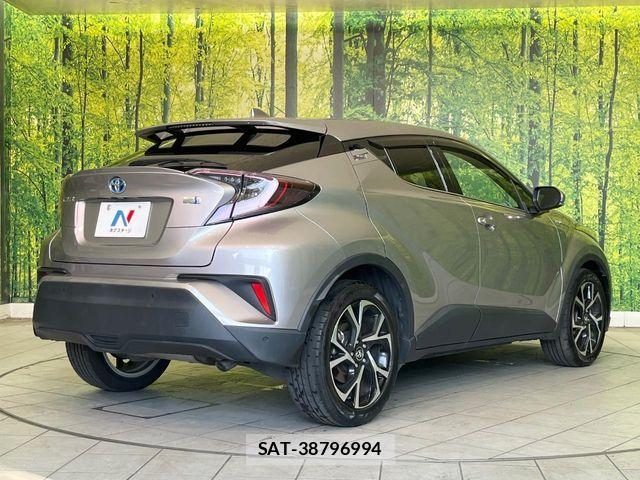 Toyota C-HR 2017-05 7020188-16