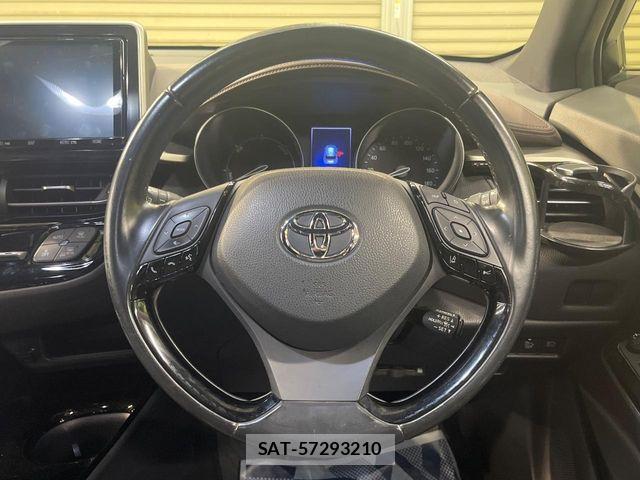 Toyota C-HR 2018-08 7020189-10