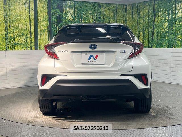 Toyota C-HR 2018-08 7020189-14