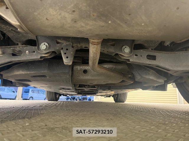 Toyota C-HR 2018-08 7020189-18