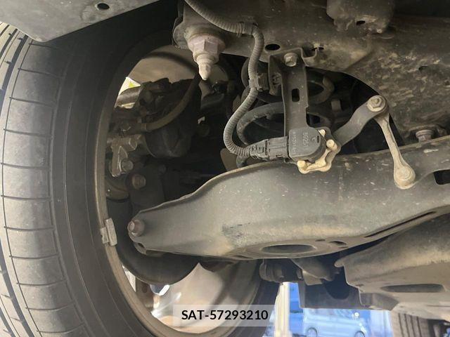 Toyota C-HR 2018-08 7020189-19