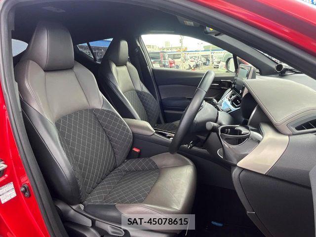 Toyota C-HR 2019-11 7020185-7